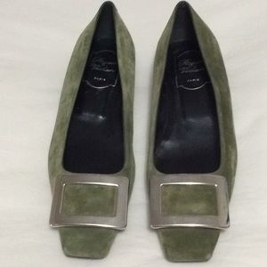 Roger Vivier Paris Flats